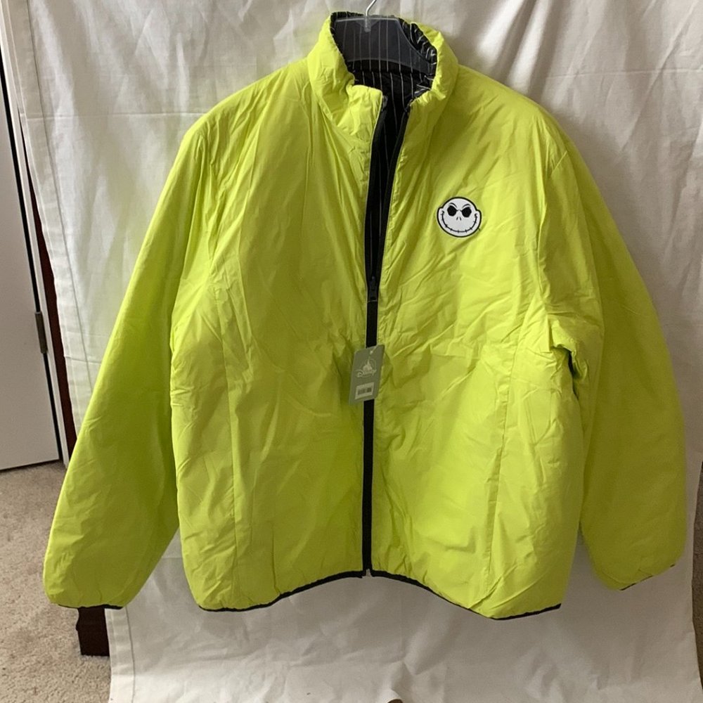DISNEY Jack Skellington Reversible Puffy Jacket Sz L